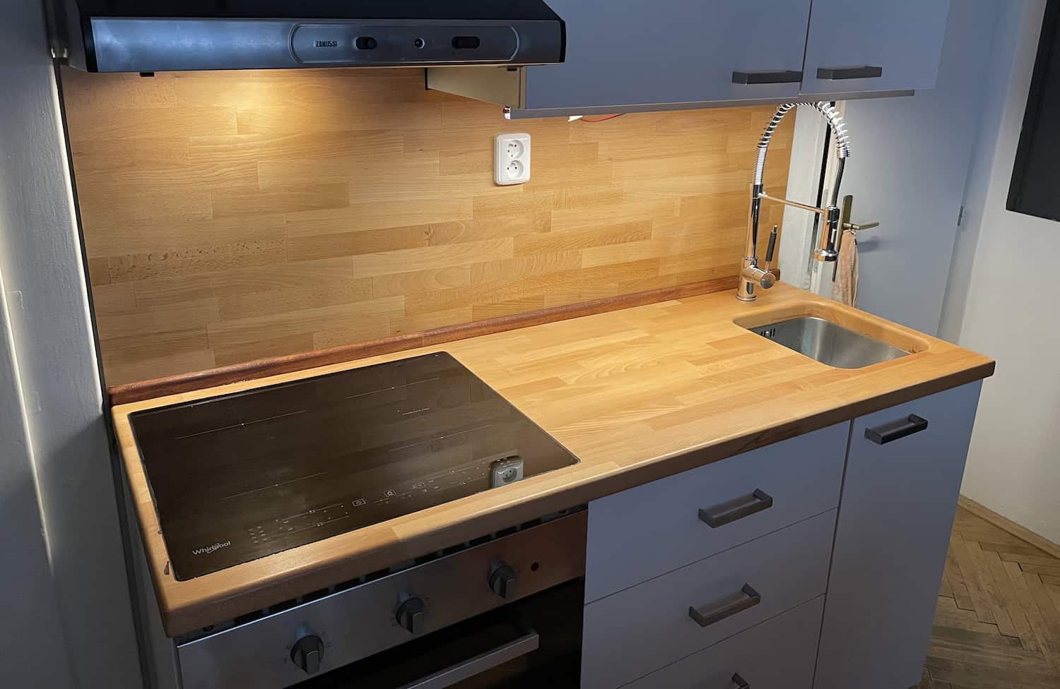 Dřevěná deska kuchyň